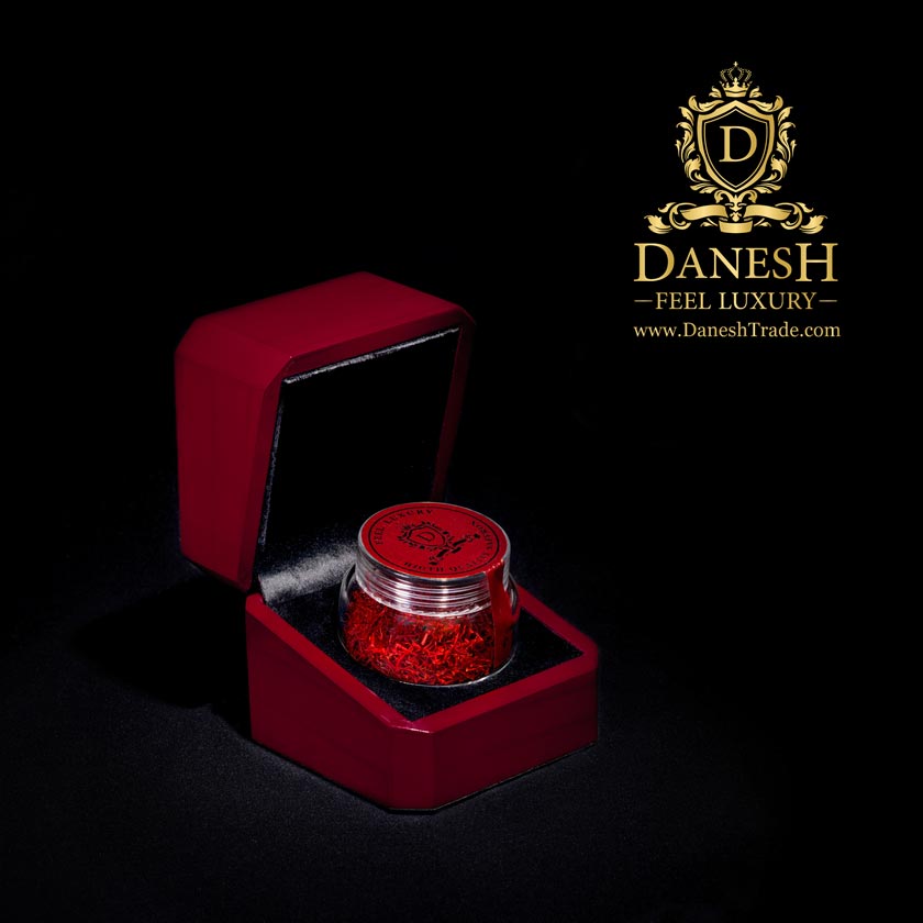 زعفران لاکچری دانش